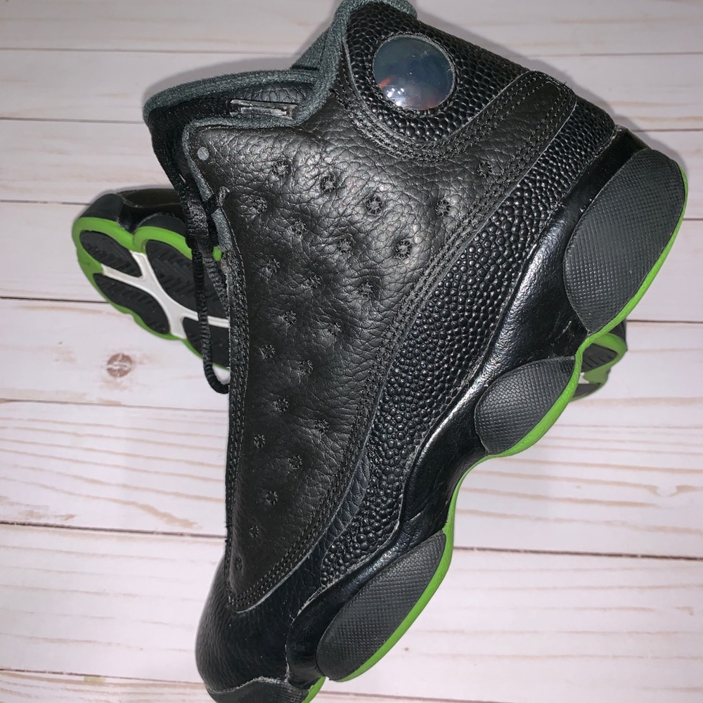 Air Jordan 13 Retro Altitude 2017 kids size 5